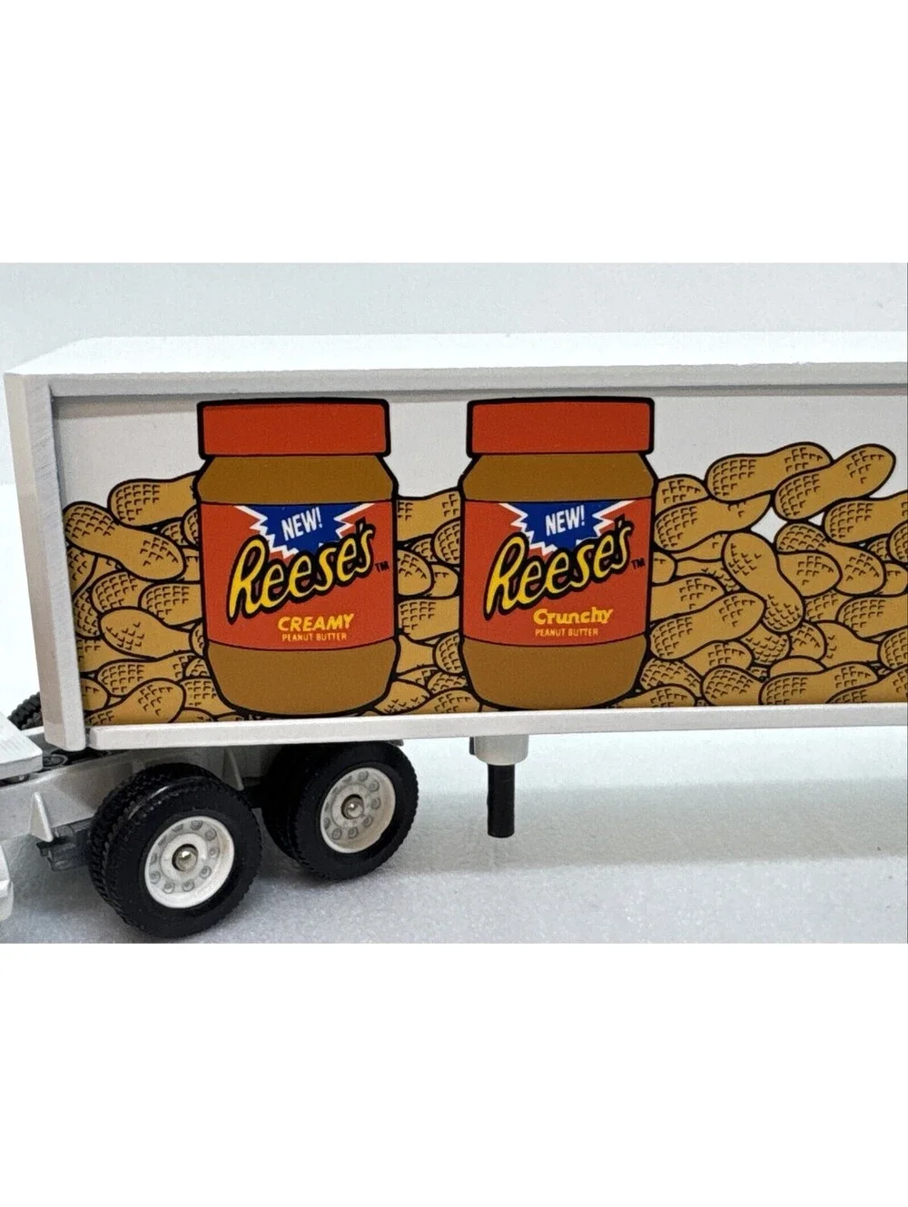 1/64 Winross Semi Truck Hershey Reese's Peanut Butter 1992 Children's Miracle PA
